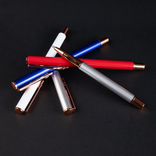 Roller pen con tapa 